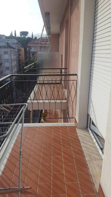 Albenga Sul Mare Famiglie Ed Amici Fino 10 Posti Exterior foto