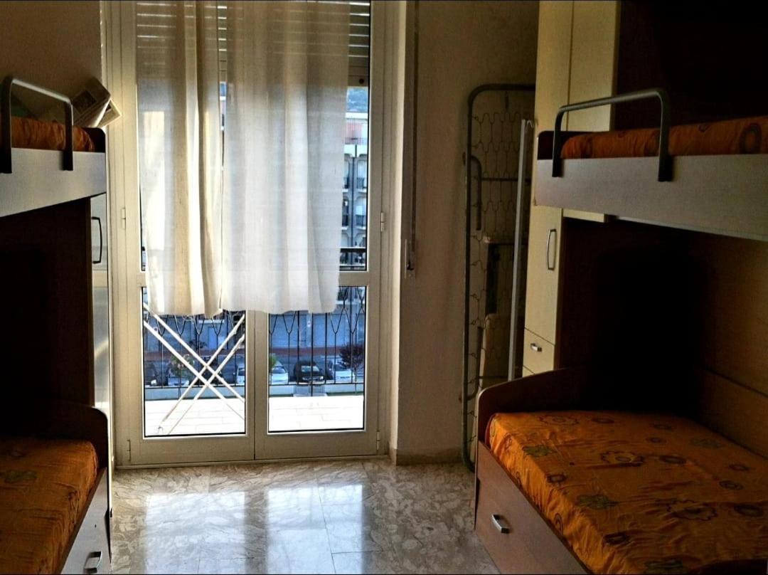 Albenga Sul Mare Famiglie Ed Amici Fino 10 Posti Exterior foto